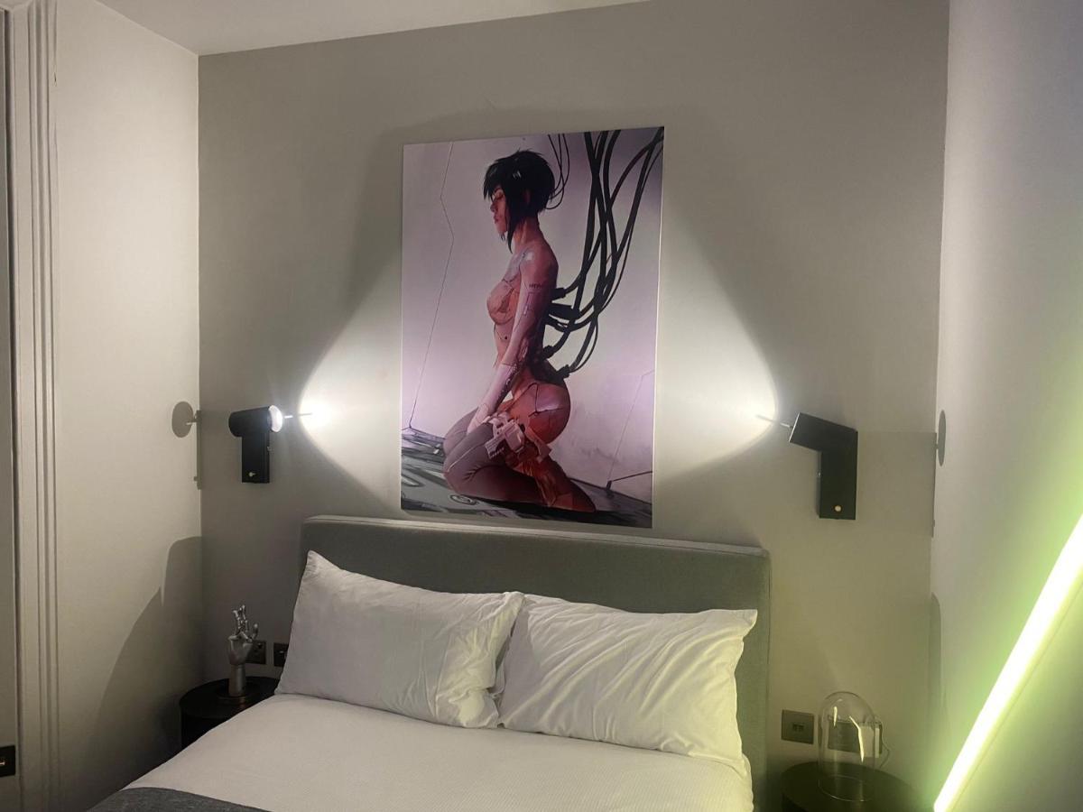 New Luxury Cyberpunk 1bed Studio Serviced Notting Hill Free Wifi & Netflix Location Perfect For Solo & Coupled Guests * Londres