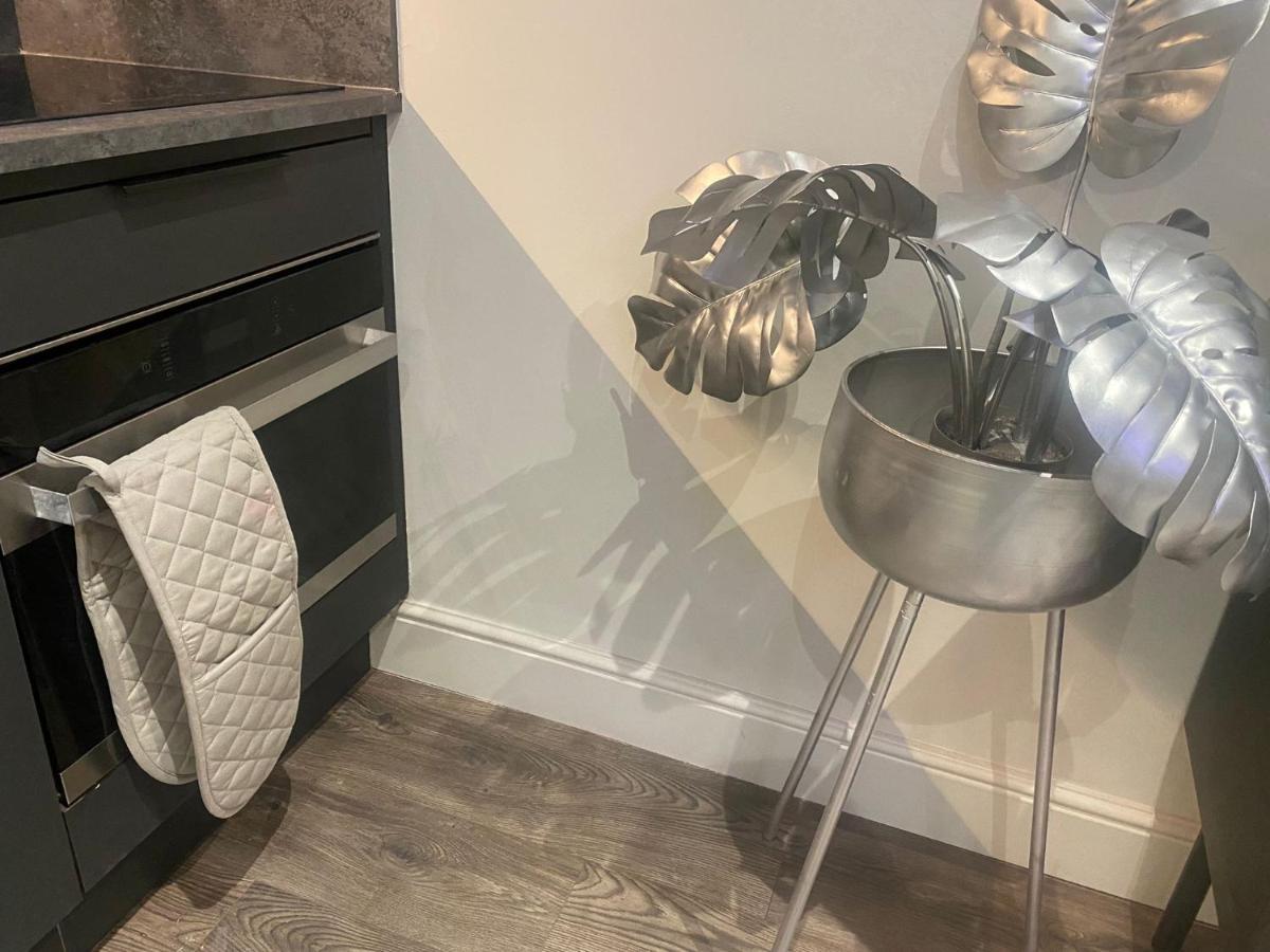 New Luxury Cyberpunk 1bed Studio Serviced Notting Hill Free Wifi & Netflix Location Perfect For Solo & Coupled Guests Appartement