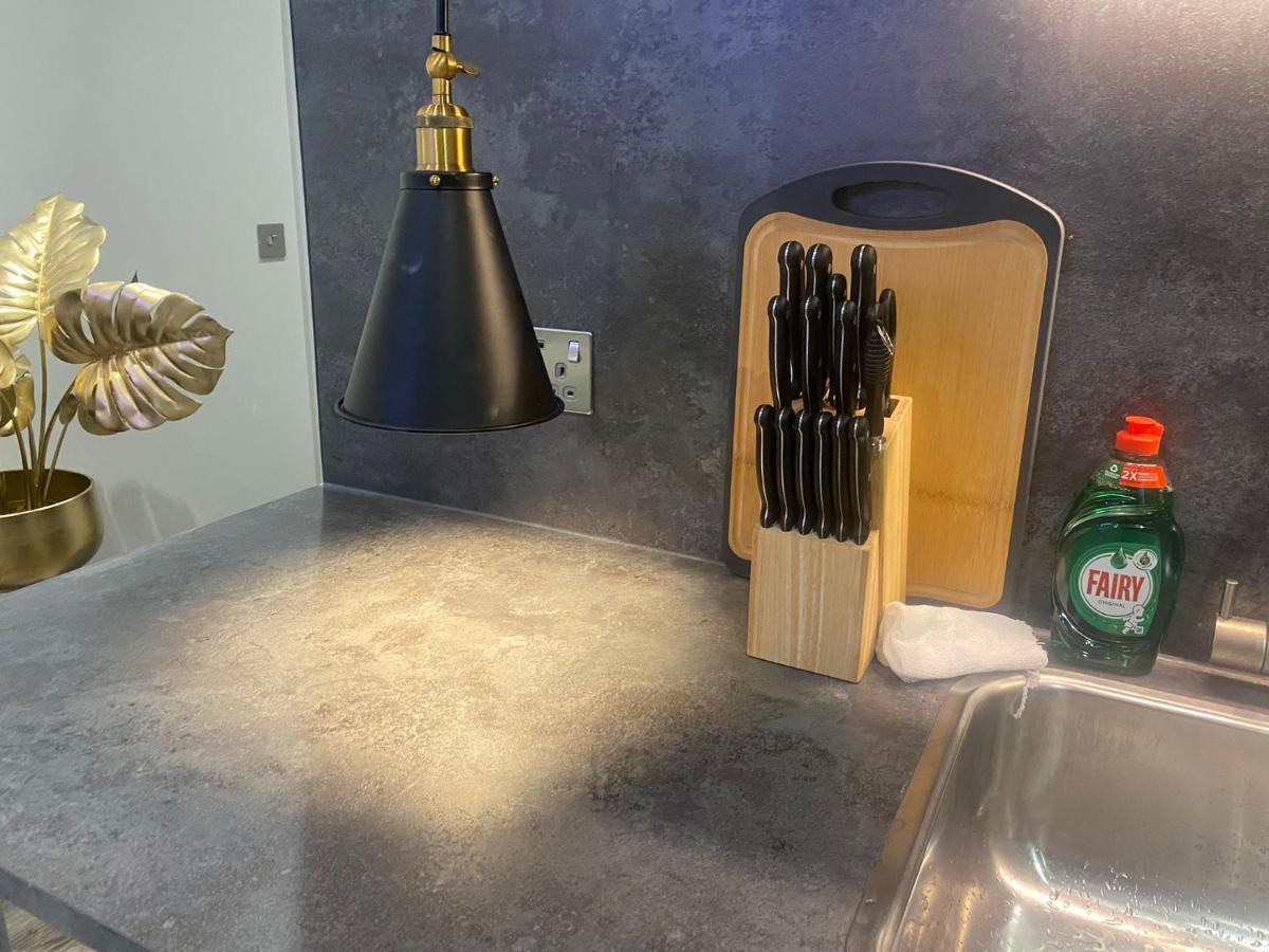 New Luxury Cyberpunk 1bed Studio Serviced Notting Hill Free Wifi & Netflix Location Perfect For Solo & Coupled Guests Appartement