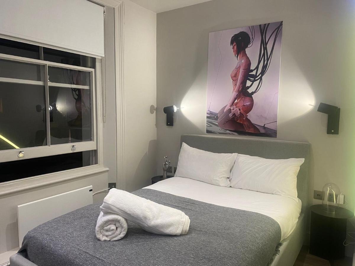 New Luxury Cyberpunk 1bed Studio Serviced Notting Hill Free Wifi & Netflix Location Perfect For Solo & Coupled Guests Appartement